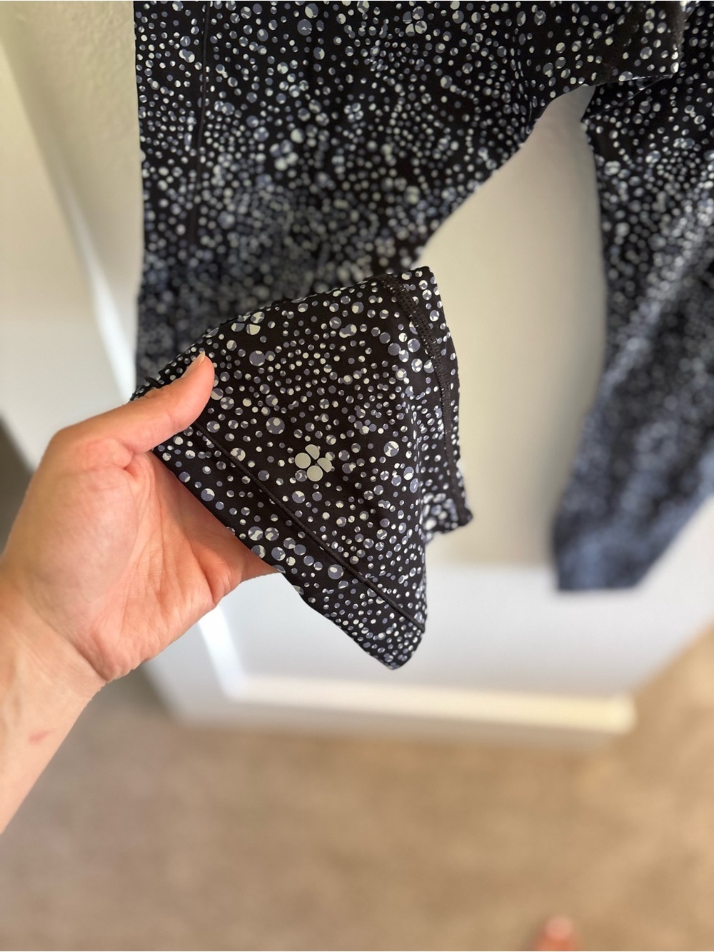 Sweaty Betty Black Leggings with Light Blue Dot Print - Picture 7 of 7